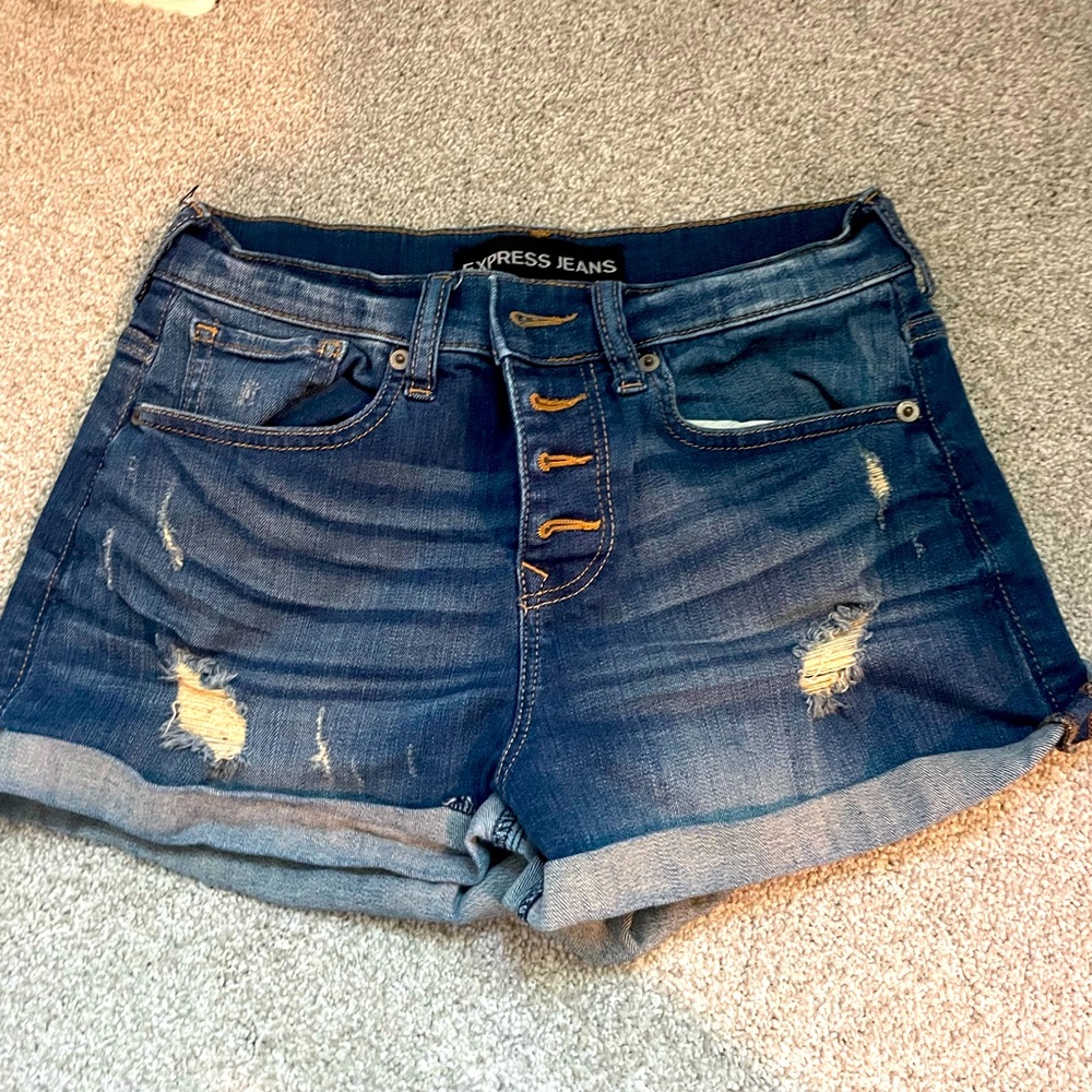 Jean shorts with button up front